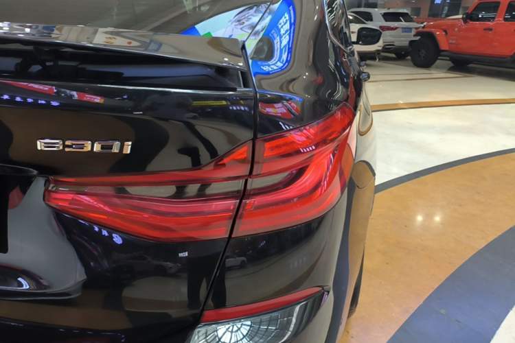 Used BMW 6 Series GT 2021 Revised Version 630i M Sport Touring Edition Right Rear Taillight