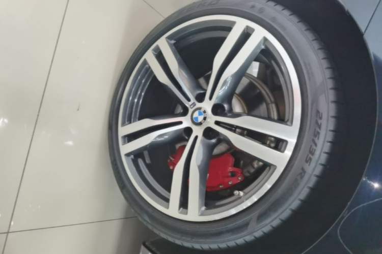 Used BMW 6 Series GT 2021 Restyled 630i M Sport Package Right Rear Wheel Hub