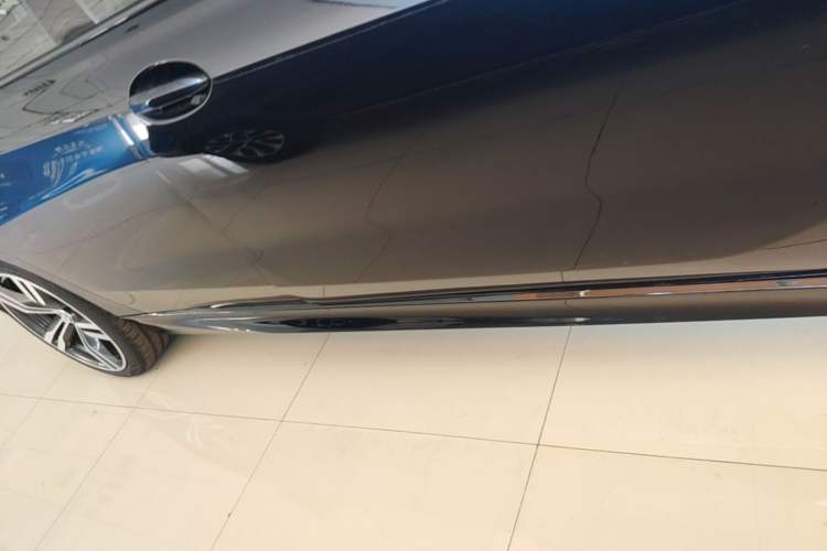 Used BMW 6 Series GT 2021 Restyled 630i M Sport Package Right Side Sill