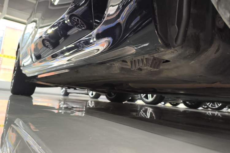 Used BMW 6 Series GT 2021 Restyled 630i M Sport Package Right Side Sill