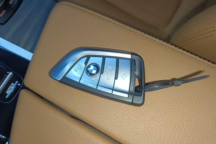 Used BMW 6 Series GT 2021 Updated 630i Luxury Design Package Vehicle Key