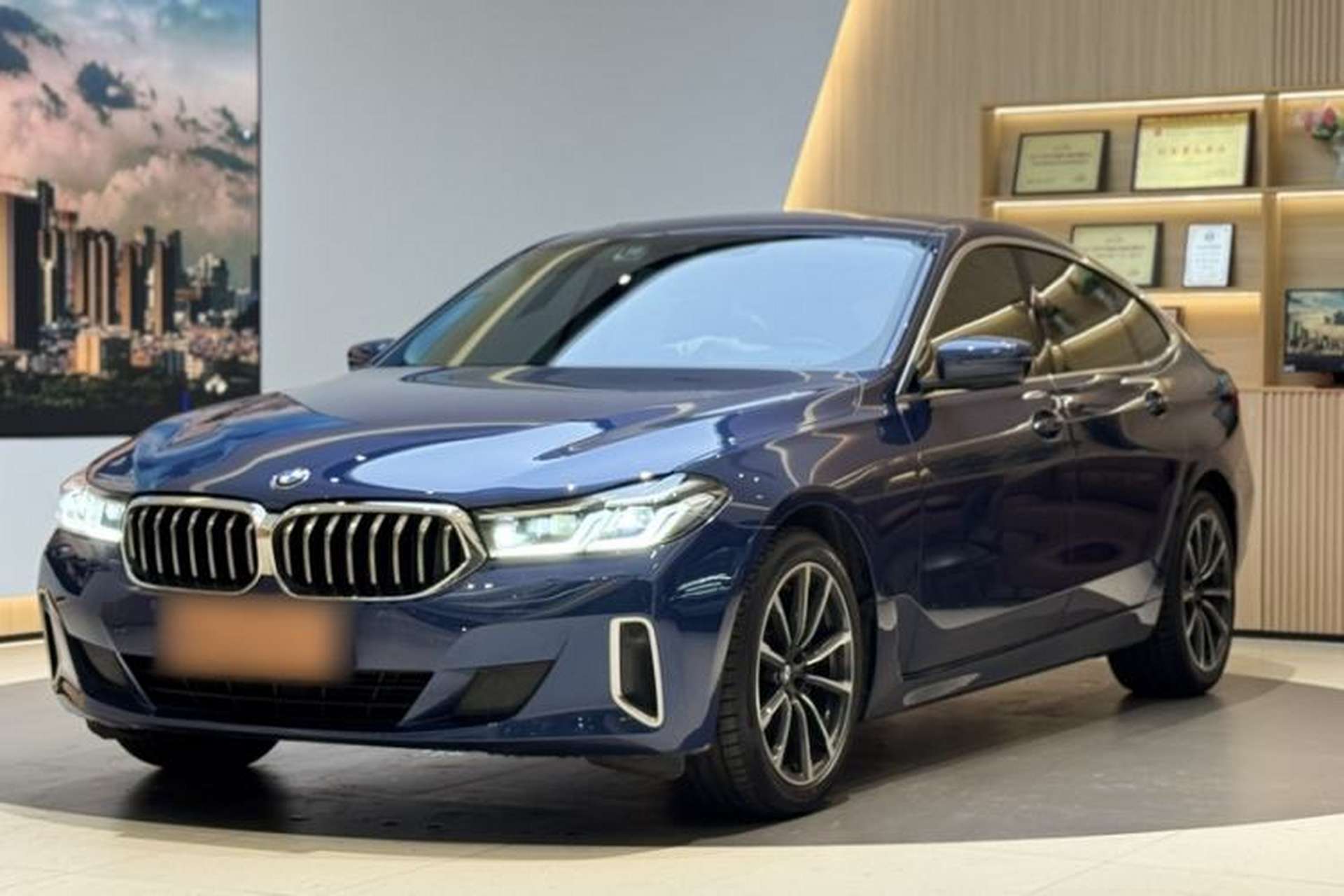 Used BMW 6 Series GT 2021 630i Luxury Design Package Front Left 45 Deg
