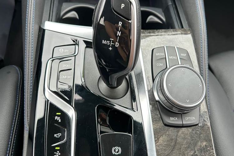 Used BMW 6 Series GT 2021 630i M Sport Package Gear Lever
