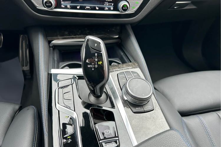 Used BMW 6 Series GT 2021 630i M Sport Package Interior 1