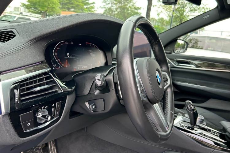 Used BMW 6 Series GT 2021 630i M Sport Package Interior 12
