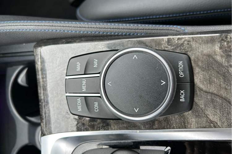 Used BMW 6 Series GT 2021 630i M Sport Package Interior 3