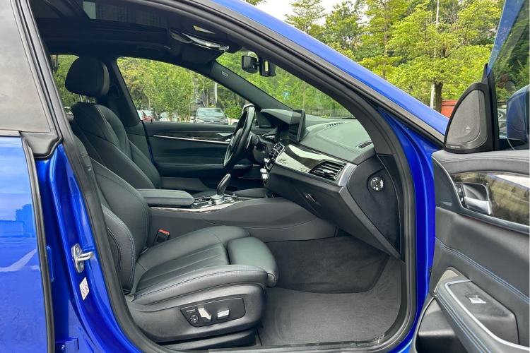 Used BMW 6 Series GT 2021 630i M Sport Package Right Front Seat