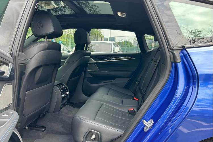 Used BMW 6 Series GT 2021 630i M Sport Package Roof
