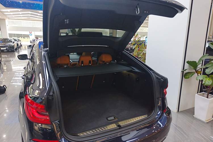 Used BMW 6 Series GT 2021 Restyled 630i M Sport Package Trunk