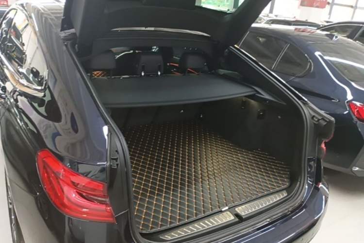 Used BMW 6 Series GT 2021 630i M Sport Package Trunk