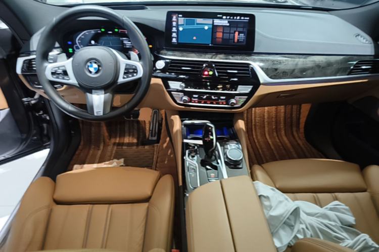 Used BMW 6 Series GT 2021 630i M Sport Package Center Console