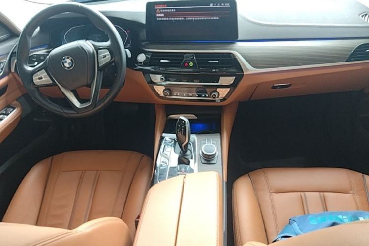 Used BMW 6 Series GT 2021 Updated 630i Luxury Design Package Center Console