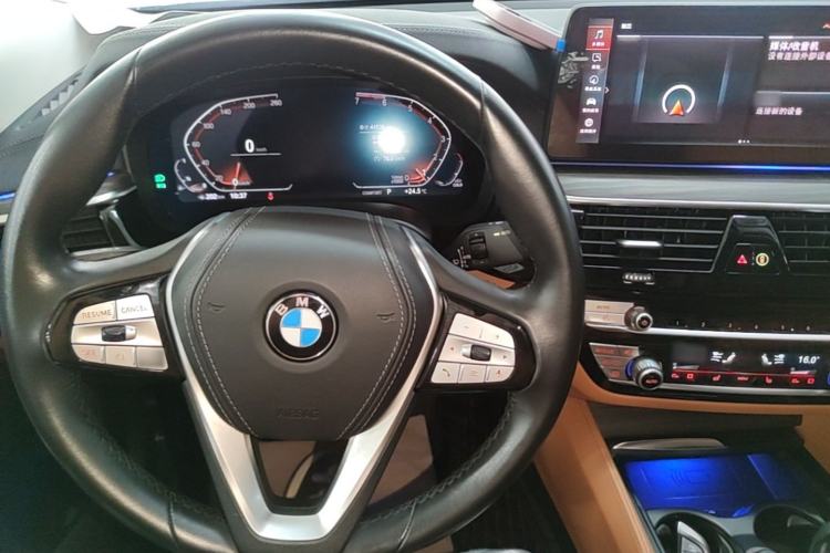Used BMW 6 Series GT 2021 630i Luxury Design Package Center Console