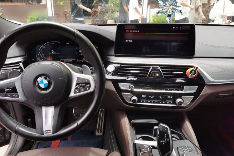 Used BMW 6 Series GT 2021 630i M Sport Grand Touring Edition Center Console