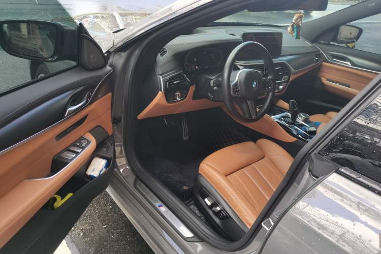 Used BMW 6 Series GT 2021 630i M Sport Package Driver Seat
