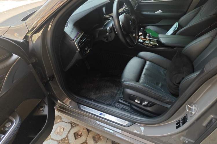 Used BMW 6 Series GT 2021 630i M Sport Package Driver Seat