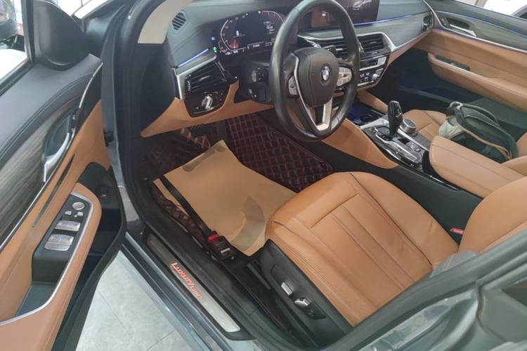 Used BMW 6 Series GT 2021 630i Luxury Design Package Driver Seat