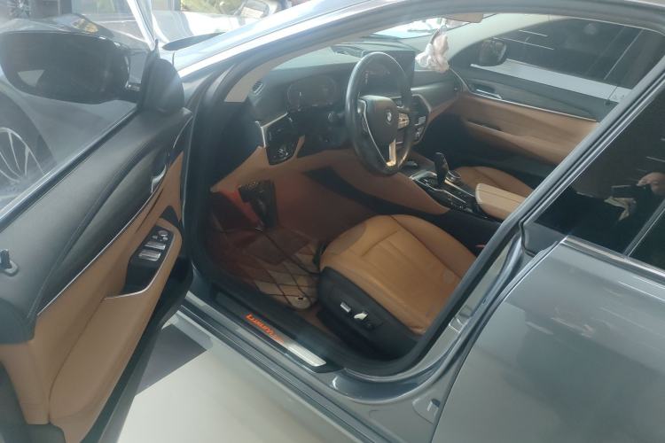 Used BMW 6 Series GT 2021 630i Luxury Design Package Driver Seat