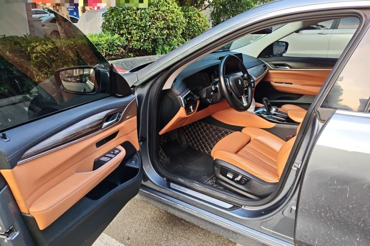 Used BMW 6 Series GT 2021 Updated 630i Luxury Design Package Driver Seat