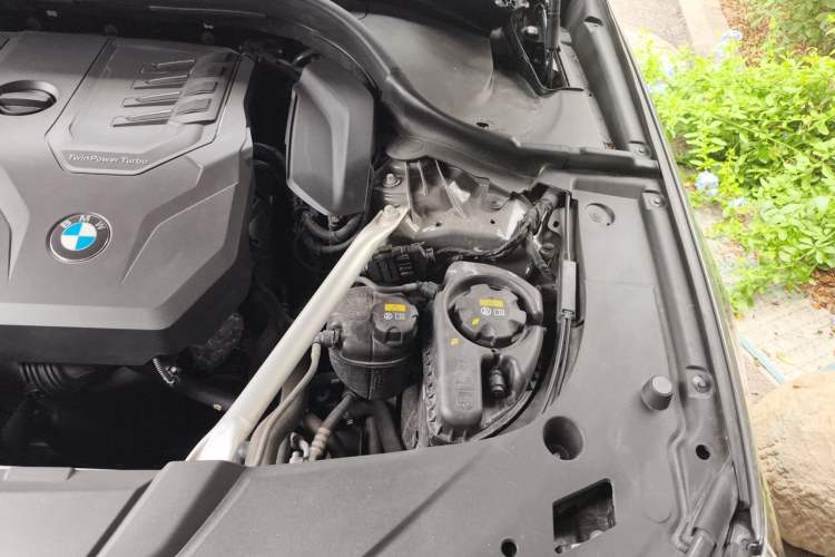 Used BMW 6 Series GT 2021 630i M Sport Package Engine Bay Left