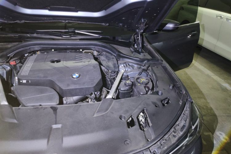 Used BMW 6 Series GT 2021 Updated 630i Luxury Design Package Engine Bay Left