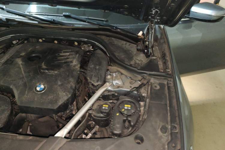 Used BMW 6 Series GT 2021 630i Luxury Design Package Engine Bay Left