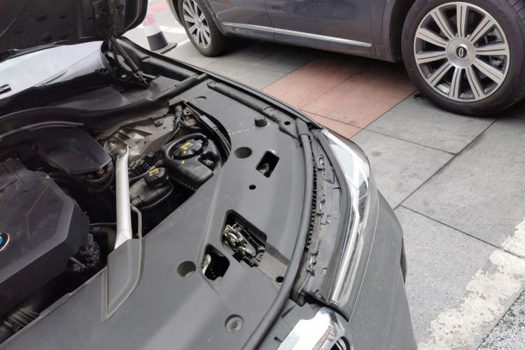 Used BMW 6 Series GT 2021 630i M Sport Grand Touring Edition Engine Bay Left