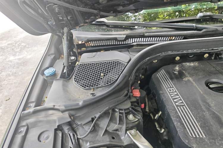 Used BMW 6 Series GT 2021 630i M Sport Package Engine Bay Right