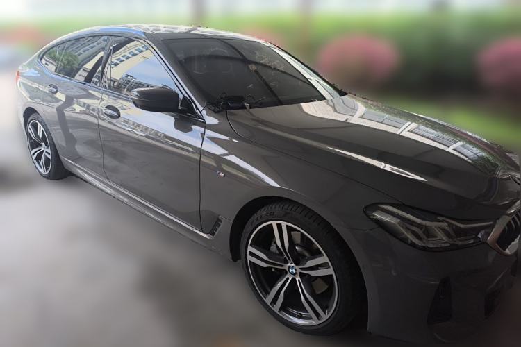 Used BMW 6 Series GT 2021 630i M Sport Package Front Right 45 Deg