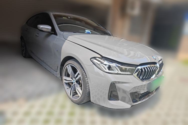 Used BMW 6 Series GT 2021 630i M Sport Package Front Right 45 Deg