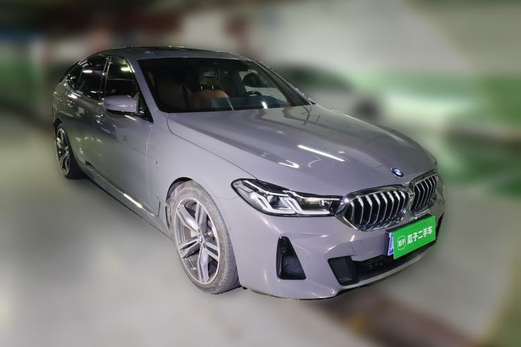 Used BMW 6 Series GT 2021 630i M Sport Package Front Right 45 Deg