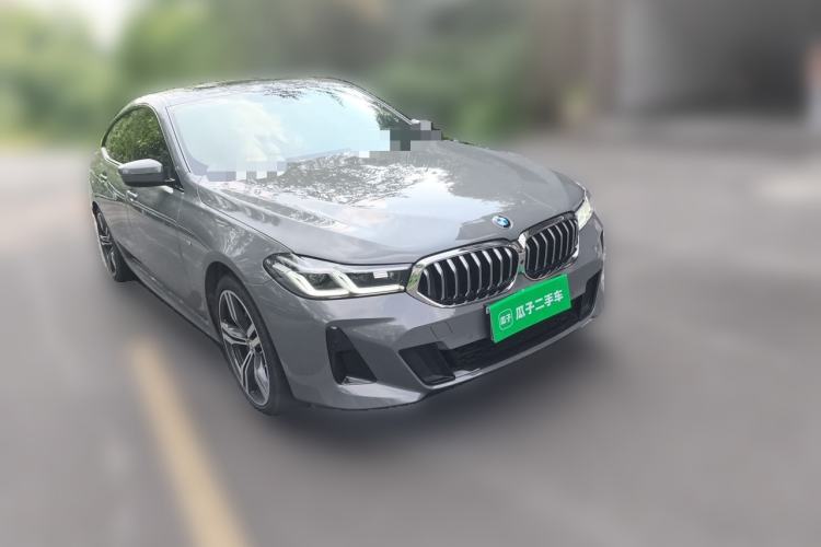 Used BMW 6 Series GT 2021 630i M Sport Package Front Right 45 Deg
