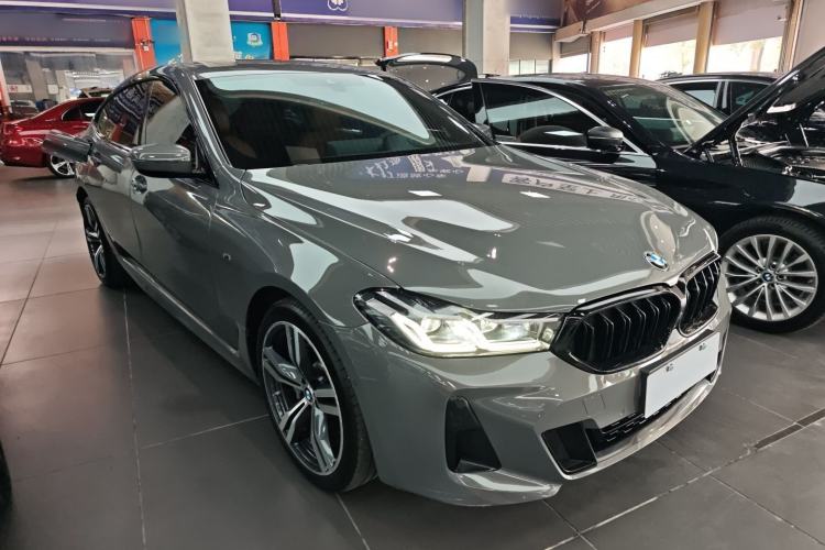 Used BMW 6 Series GT 2021 630i M Sport Package Front Right 45 Deg