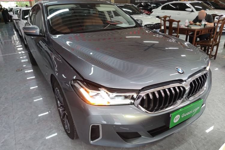Used BMW 6 Series GT 2021 630i Luxury Design Package Front Right 45 Deg