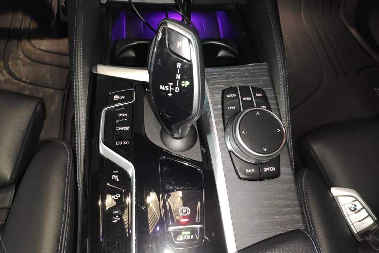 Used BMW 6 Series GT 2021 630i M Sport Package Gear Lever