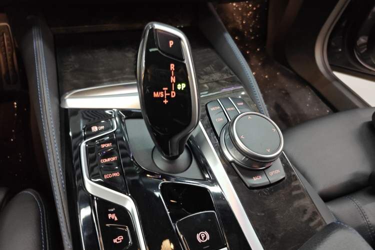 Used BMW 6 Series GT 2021 Restyled 630i M Sport Package Gear Lever