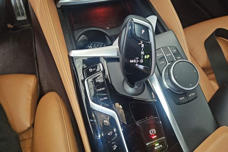Used BMW 6 Series GT 2021 Restyled 630i M Sport Package Gear Lever