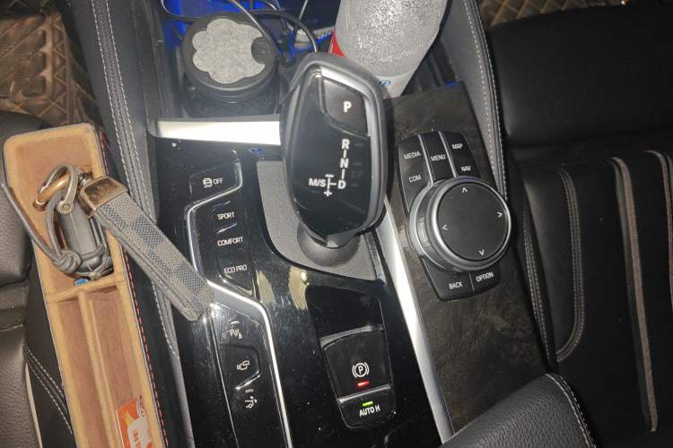 Used BMW 6 Series GT 2021 630i M Sport Package Gear Lever