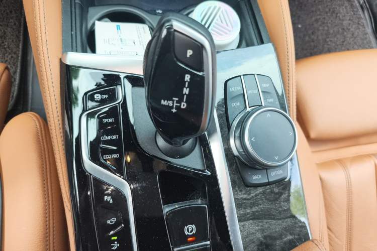 Used BMW 6 Series GT 2021 630i M Sport Package Gear Lever