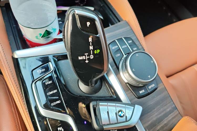 Used BMW 6 Series GT 2021 Updated 630i Luxury Design Package Gear Lever
