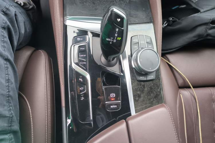 Used BMW 6 Series GT 2021 630i M Sport Grand Touring Edition Gear Lever