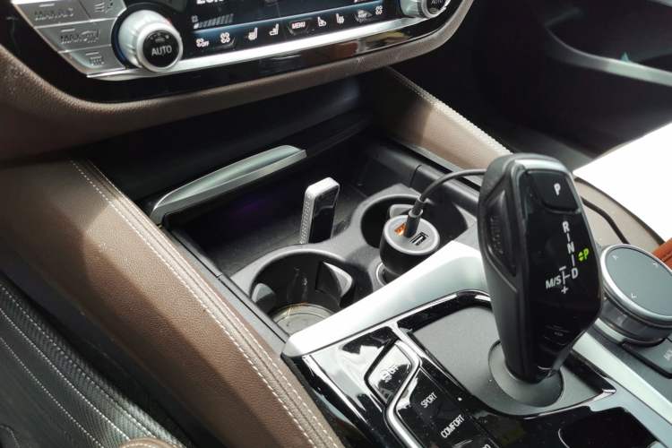 Used BMW 6 Series GT 2021 630i M Sport Grand Touring Edition Gear Lever