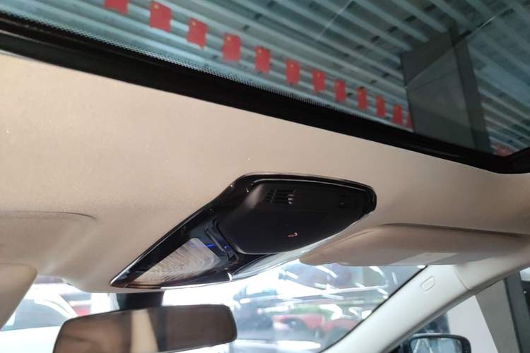Used BMW 6 Series GT 2021 630i Luxury Design Package Headliner