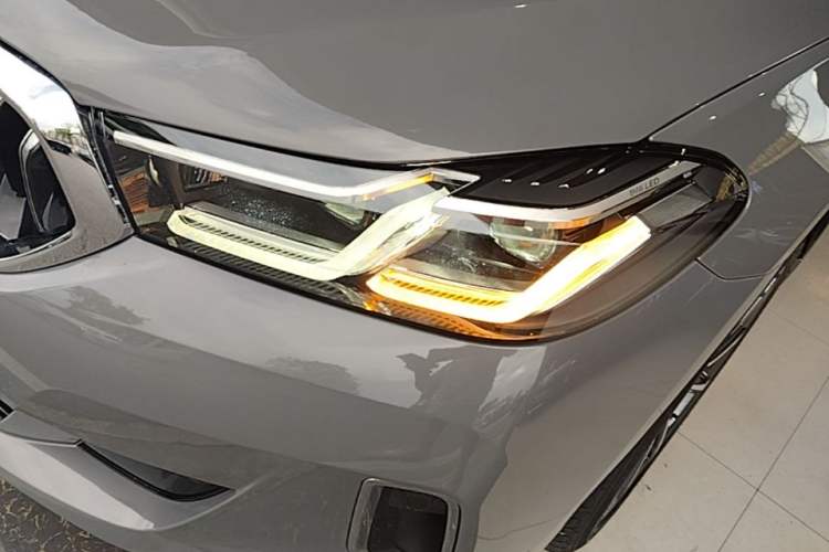 Used BMW 6 Series GT 2021 Updated 630i Luxury Design Package Left Front Headlight