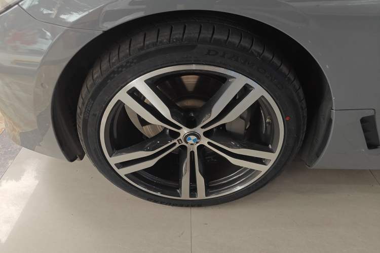 Used BMW 6 Series GT 2021 630i M Sport Package Left Front Wheel Hub