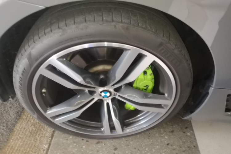 Used BMW 6 Series GT 2021 Restyled 630i M Sport Package Left Front Wheel Hub