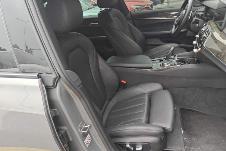 Used BMW 6 Series GT 2021 Restyled 630i M Sport Package Right Front Seat