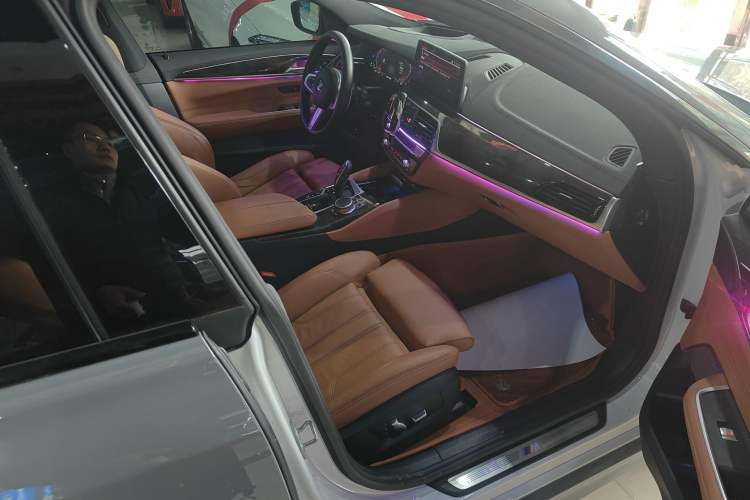 Used BMW 6 Series GT 2021 630i M Sport Package Right Front Seat