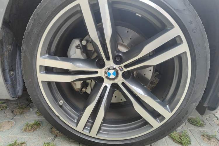 Used BMW 6 Series GT 2021 630i M Sport Package Right Front Wheel Hub