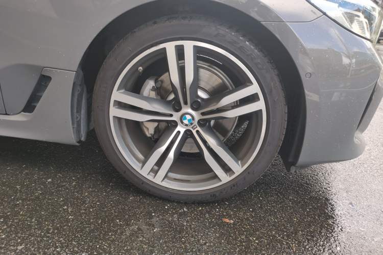 Used BMW 6 Series GT 2021 630i M Sport Package Right Front Wheel Hub